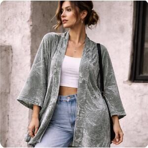 Anthro Style Green Burnout Velvet OSFM Mid Sleeve Botanical Leaf Kimono